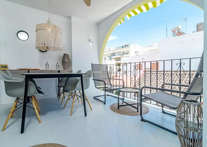 Awesome 3 Bedroom Metres From The Rdr289