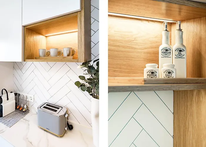 Awesome 3 Bedroom Metres From The Rdr289 에스테포나